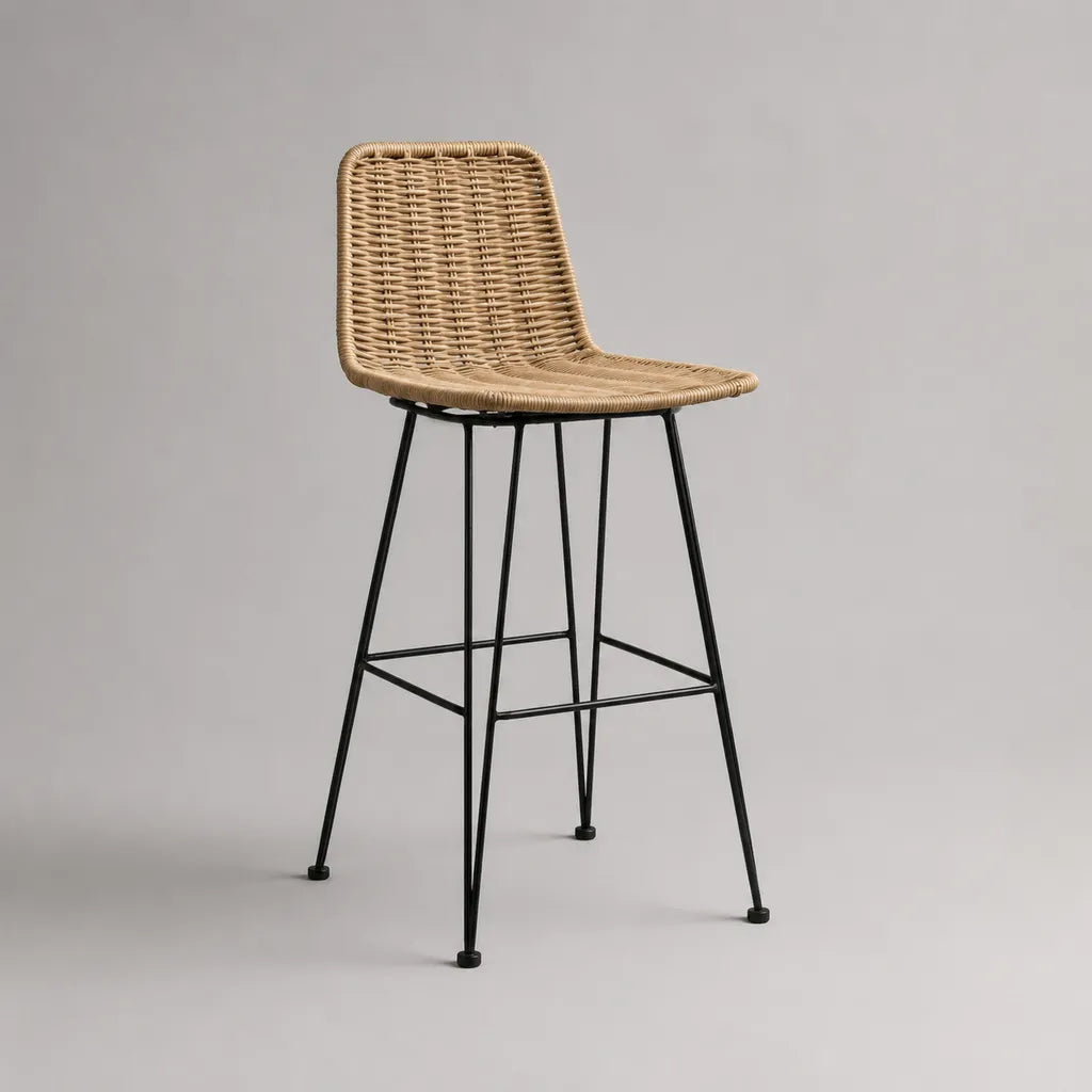 Sgabello da bar con schienale in polyrattan PE e struttura in acciaio, beige e nero, 45 × 50 × 103 cm